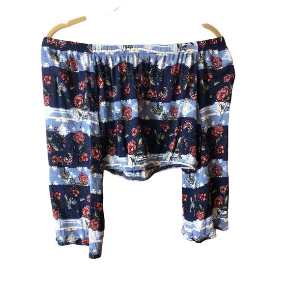 Altar'd State Womans Long Sleeve Crop Top Size Small Floral Drawstring Neckline - Picture 3 of 9